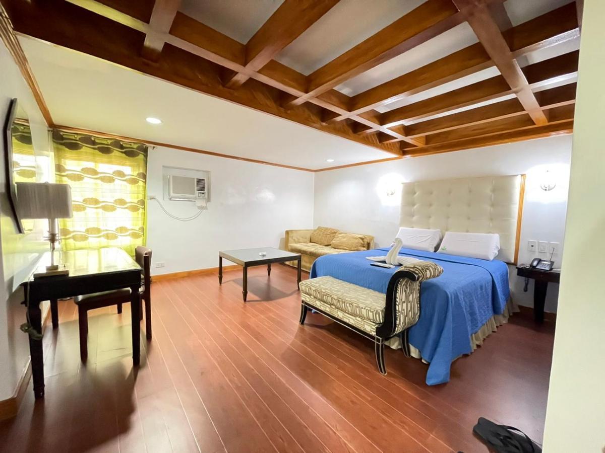 Town And Country Motel Vmapa Manila Bagian luar foto