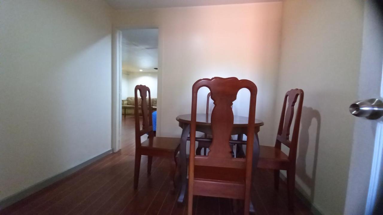 Town And Country Motel Vmapa Manila Bagian luar foto